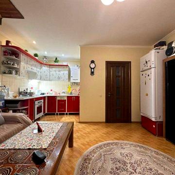 Продаж будинку в центрі