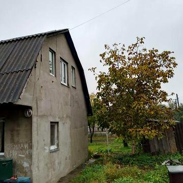 Продаж 2-х будинків на ділянці 6,4 сотки. Для великої родини