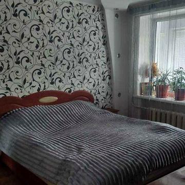 Квартира 3 кімнатна на першому поверсі