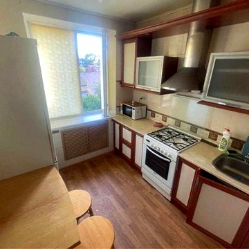 Сдам квартиру на три комнаты