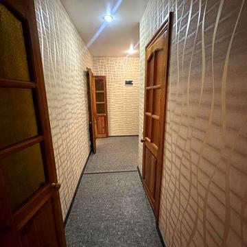 Продам 2-кімнатну квартиру, вул. М. Лисенка