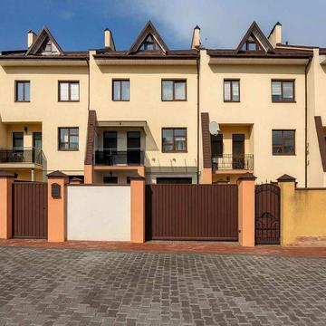 продається таунхаус з сучасним ремонтом|с.Зимна Вода|150м,3сот