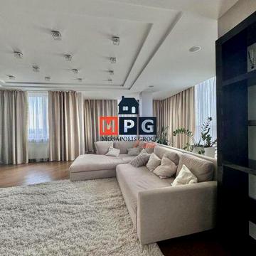 Продаж 3-кімнатної квартири / ЖК Піонер