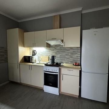 Метрологічна вул., 62