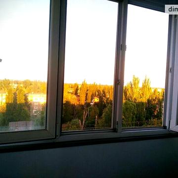 Продаж 3к Квартира Петра Дорошенка (Блюхера) вулиця