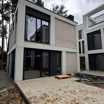 Продаж 3к Дім Варшавська (Радянська) вулиця