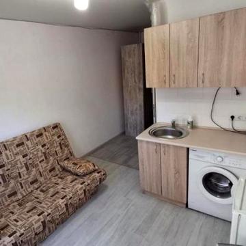 Сімї Глодан вул., 6