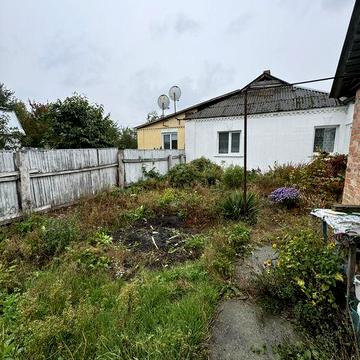 Продам частину будинку з окремим двором