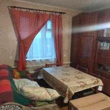 Продам 1/2 частину будинку