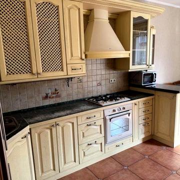 Продаж дворівневоі квартири по вулиці Лукаша 3