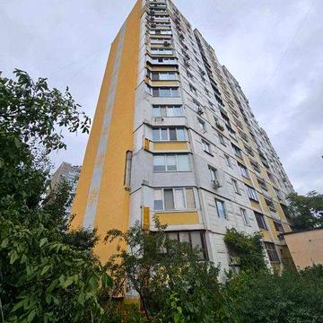 1-кімнатна квартира, вул. Радунська 1/10, 44000 доларів. Без комісії!
