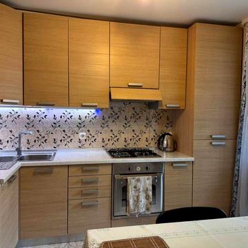 Здається красива 1 кімнатна квартира по вул.Лозовецька