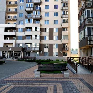 3 кім.на Таїрова по вул.Люстдорфська дор.,90/ЖК Альтаїр-2.