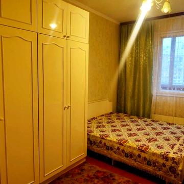 2 кімнатна, Бажана 5а, ГАЗ, тихий двір, метро Харківська -5хв пішки