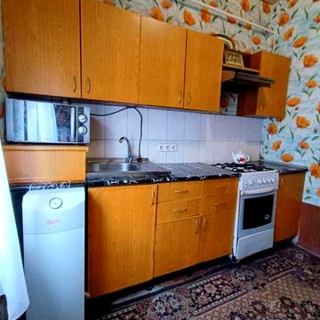 Оренда частини будинку в м. Рівне Тинне.