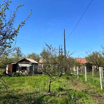 Продаж дачного будинку з ділянкою 7 соток, 16 кв. м