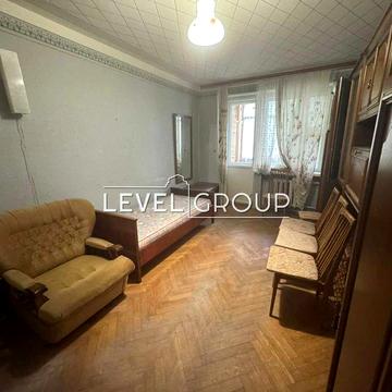 3 кім 95 м.кв.  Печерськ вул Шовковична, 29