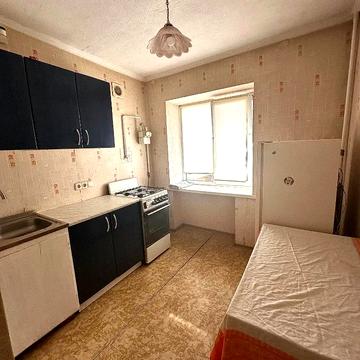 Січеславська Набережна вул., 12-А