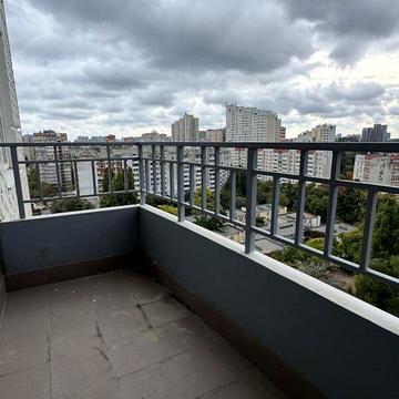 Продаж 1к Квартира Лесі Українки проспект ЖК Четыре сезона