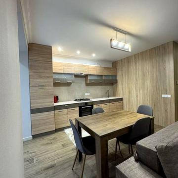 Оренда новобудови в центрі