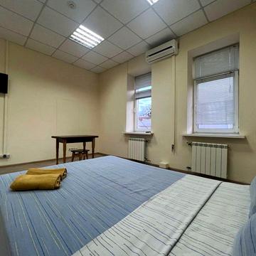 Старовокзальна 18, кімната у готелі помісячно,центр,поруч метро