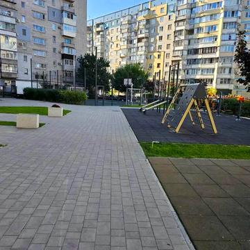 Вадима Жукова вул. (Бєляєва), 8-А