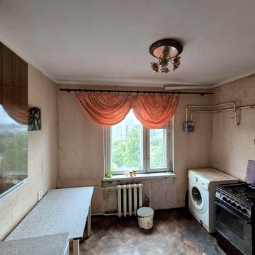Продам двухкомнатную квартиру на Генерала Петрова