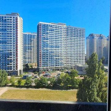 1-кімнатна квартира біля метро Лівобережна  вулиця Туманяна, 3