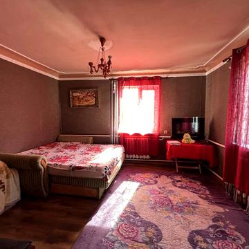 Продам хороший жилий будинок з комунікаціями в місті Узин