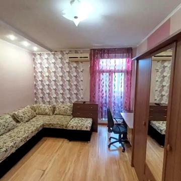 Павла Скоропадського вул. (Столярова), 5б