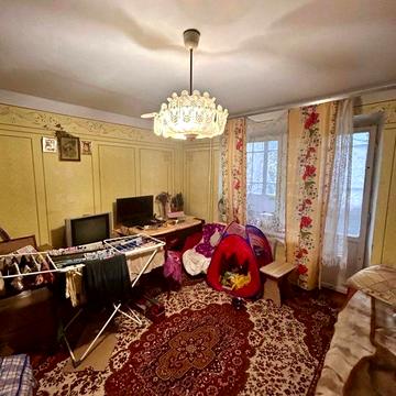 Продаю квартиру з ремонтом вторинний ринок зручний поверх.Держпрограми