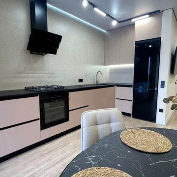 Велика квартира з функцією «півторачки» 1км до центру