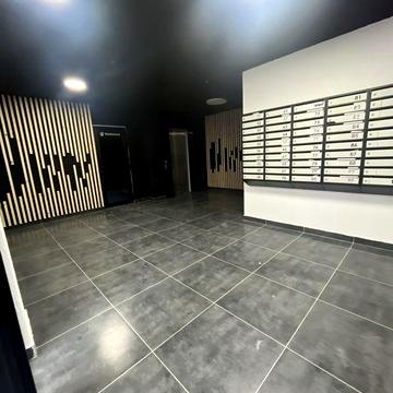 Здана новобуд.кварт.в середині будинку,готова до ремонт.Закритий двір. ЖК Комфорт парк
