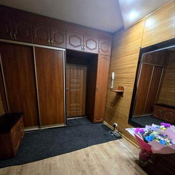 Продам 2-х кімнатну кварту в центрі