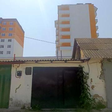 Симона Петлюри вул., 34