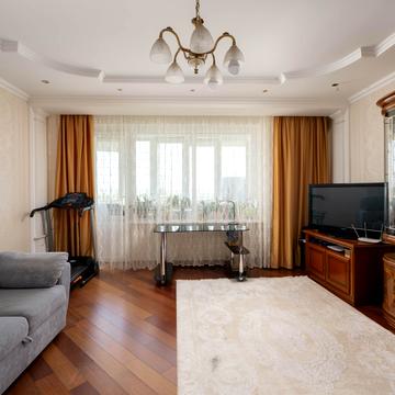 Старонаводницька вул., 8-А