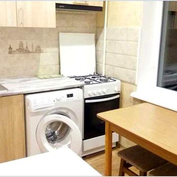 + Продам 4 кім.квартиру, вул..Українска 27500 дол.