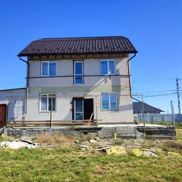 Продається великий будинок в селі Святопетрівське