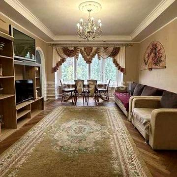 Продаж 3к квартири бульв Лесі Українки,2