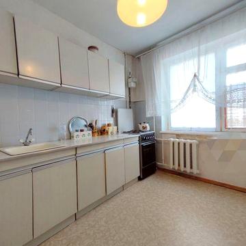 Продаж 2 кімнатної на Харківській