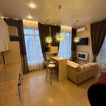 Квартира з ремонтом з власною ТЕРАСОЮ міні 2 кім . ЖК Гранд Бурже