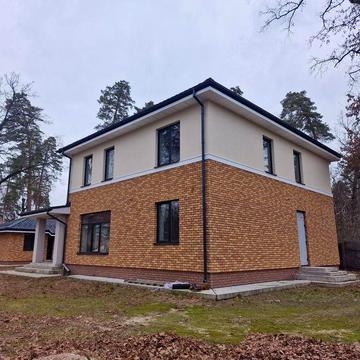 Сучасний котедж  у Пущі-Водиці.