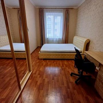 Сдам 2 кв м Героев Труда новостр. Нескорених 8000 гр.
