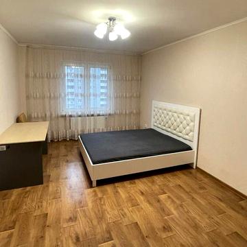 Балтійський пров., 5