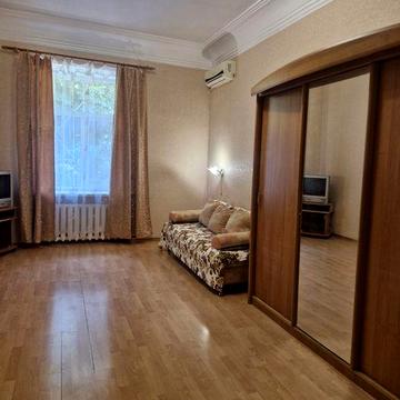 Сдам на длительный срок 1к.квартиру на ул. Базарная