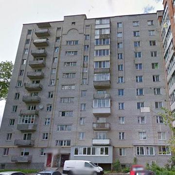 3х  кімнатна студія (2007 року )в центрі