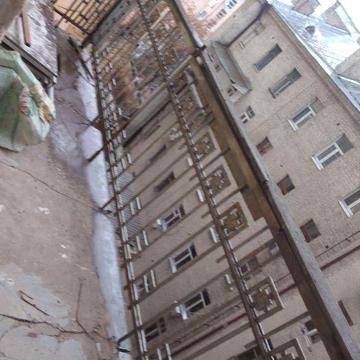 Здам 4-ох кімнатну квартиру