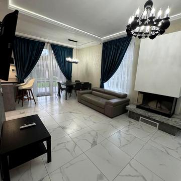 Варшавська