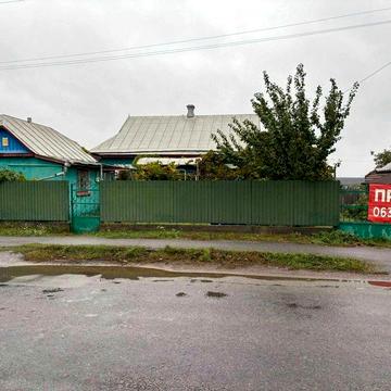 Продам будинок з земельною ділянкою, по центральній вулиці с.Кинашів