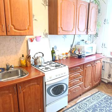 Київська вул., 162а